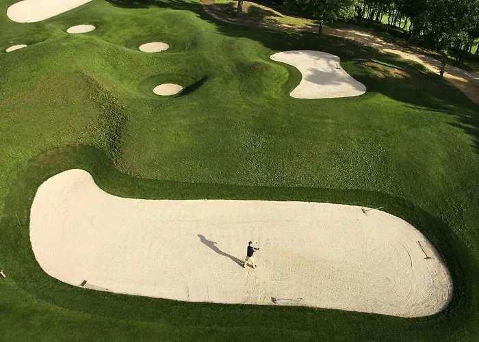 Mercure Brignoles Golf de Barbaroux&Spa